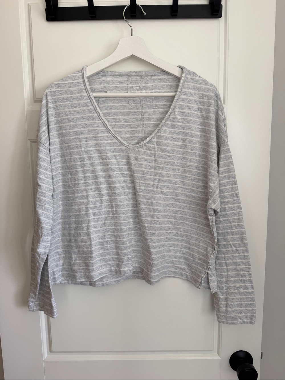 aerie Striped Long Sleeve Top in Gray Small